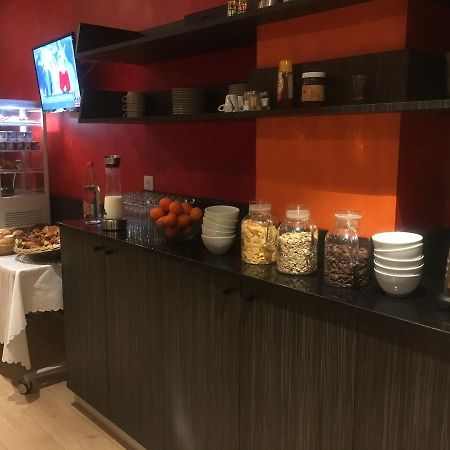 Le Grand Hotel Maubeuge Eksteriør billede
