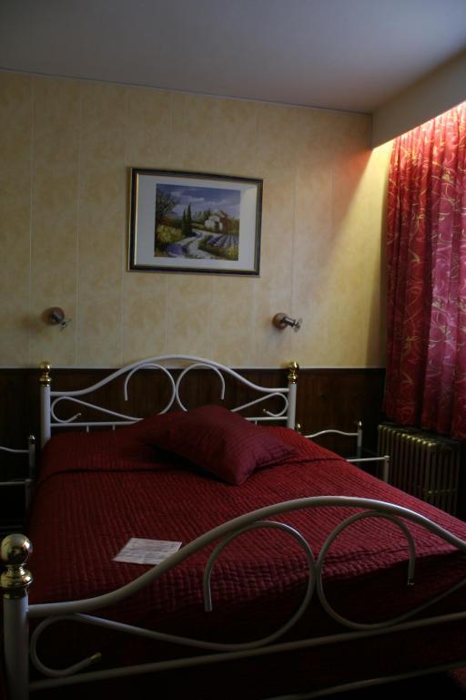 Le Grand Hotel Maubeuge Værelse billede