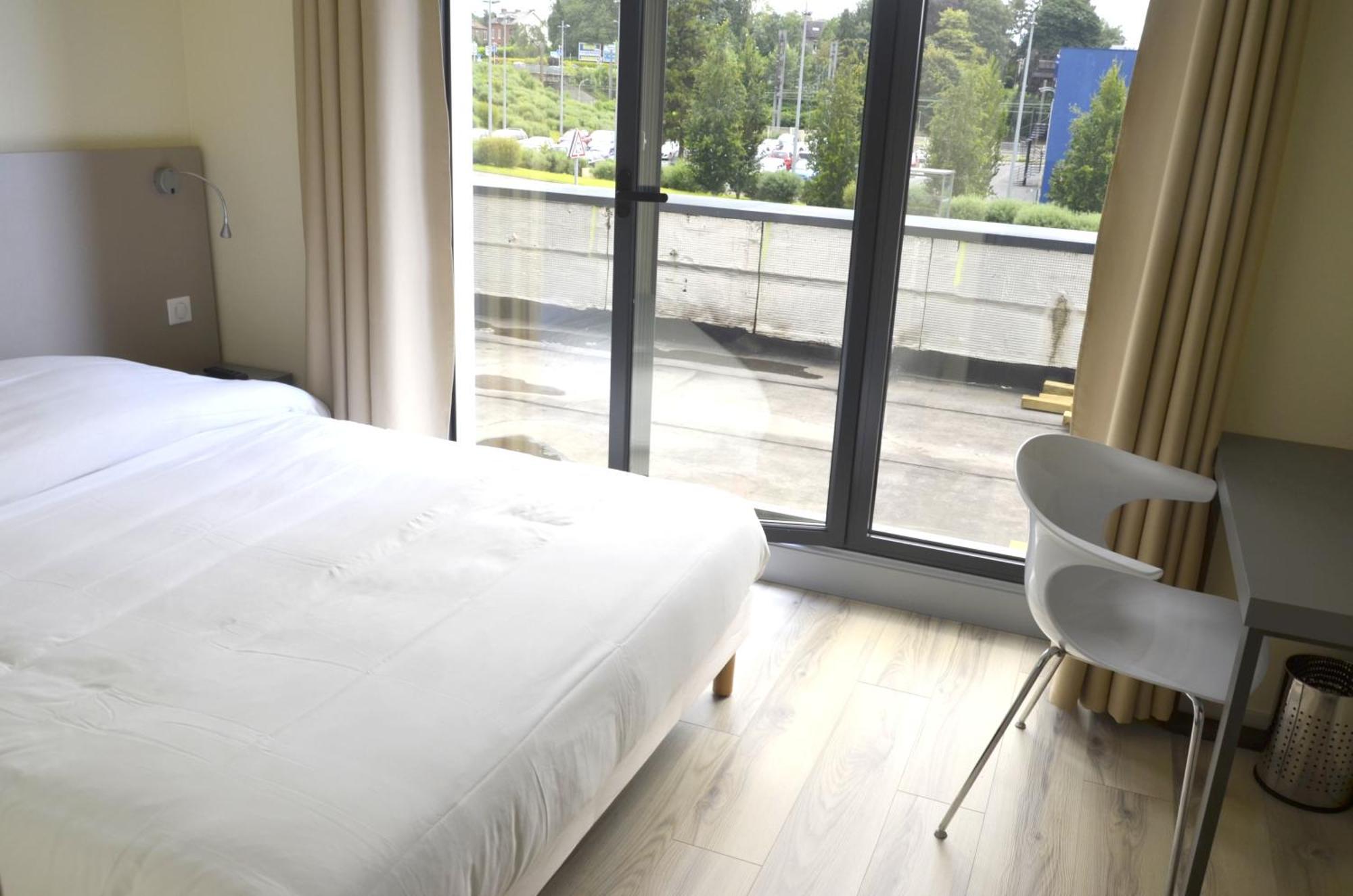 Le Grand Hotel Maubeuge Eksteriør billede
