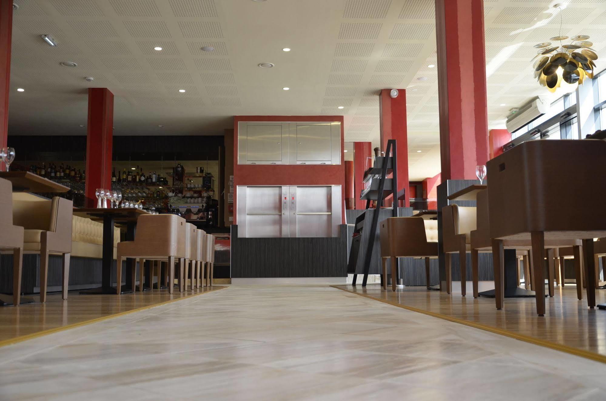 Le Grand Hotel Maubeuge Eksteriør billede